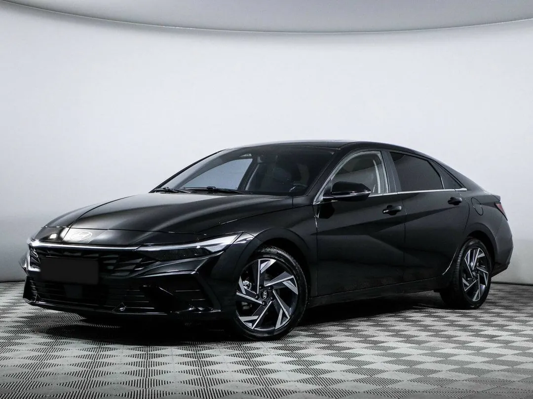 Hyundai Elantra, 2024