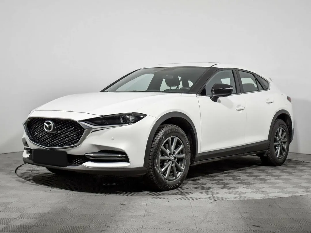 Mazda CX-4, 2022