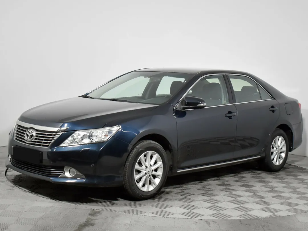 Toyota Camry, 2012