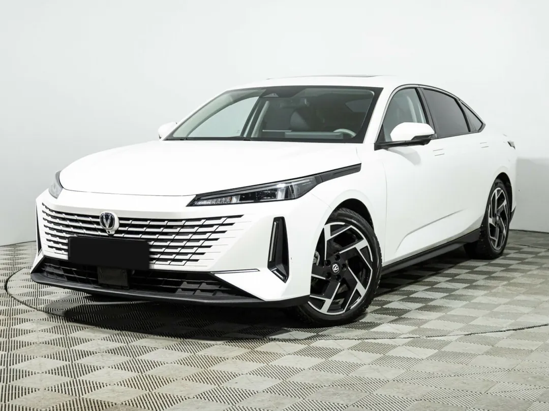 Changan Lamore, 2023