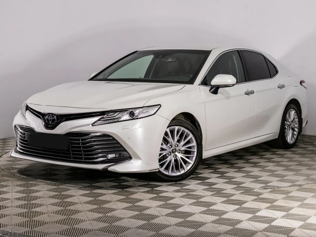 Toyota Camry, 2019