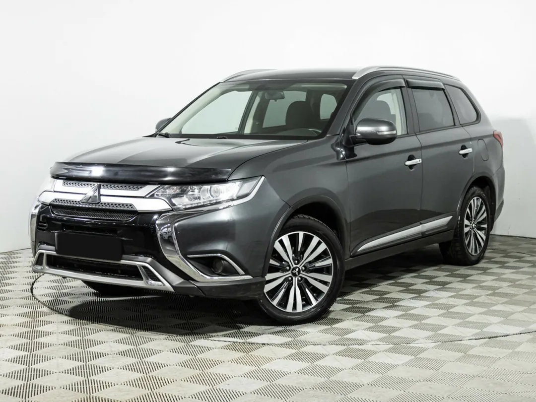 Mitsubishi Outlander, 2020
