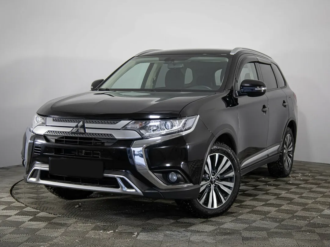 Mitsubishi Outlander, 2020