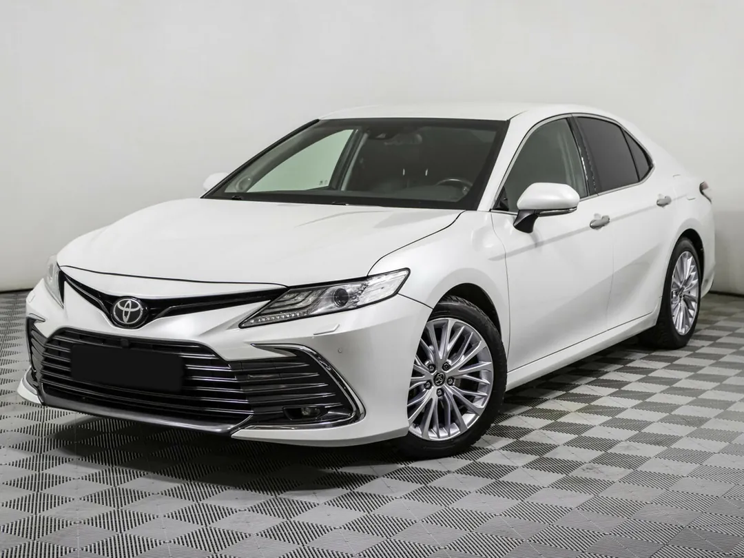 Toyota Camry, 2018